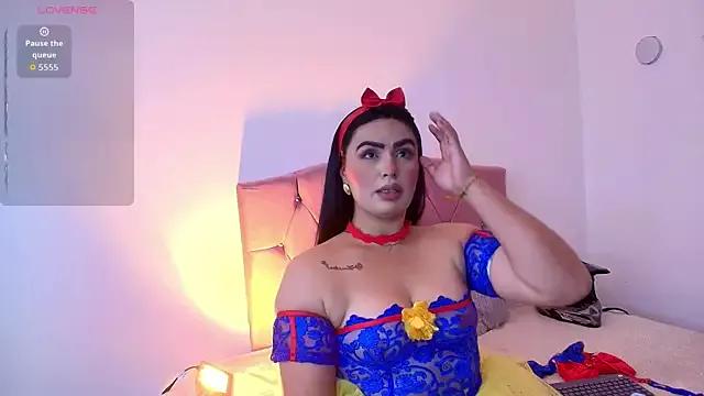 Zaraa_Rush from StripChat is Freechat