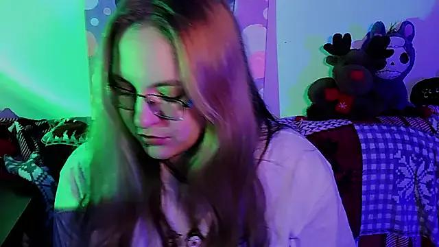 ZayaRush from StripChat is Freechat