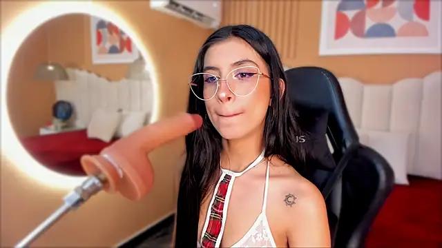 Check-out your craziest wishes with our pick of gaming cams models, featuring big knockers, round tails and tight twats.