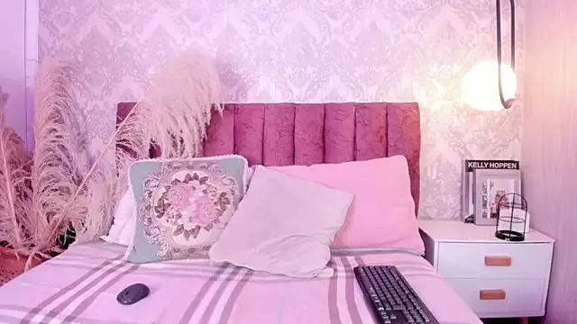 Zoe_collinss from StripChat is Freechat