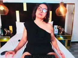 Photos of AlessandraL from xCams is Freechat